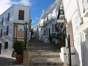 Excellent View, Beach & Mountain, Panorama Swimming Pool all Year Round