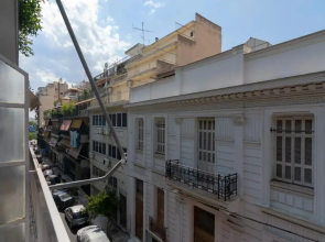 Modern 2BD apt in Athens , 3-min metro