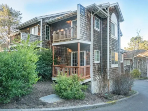 Tolovana Sands 3 Br condo by RedAwning