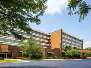 DoubleTree by Hilton Hotel Largo/Washington DC