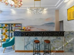 Xiangning Hostel(绍兴香柠酒店)