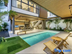 Sui A1: 3BR Villa • Prime Location by Berawa Beach - A Luxury Private Villa By Balinest Villas