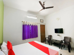 OYO Flagship 71757 Aditya Inn