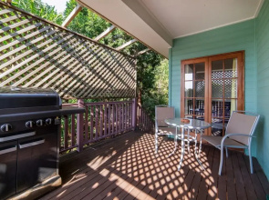 Colourful 3 Bedroom Home in Balmoral