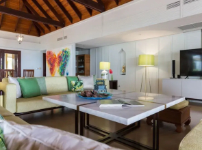 Miskawaan Villa Bougainvillea