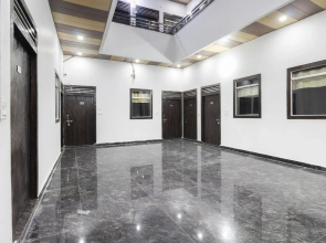 OYO 49595 Hotel Enroute Taj