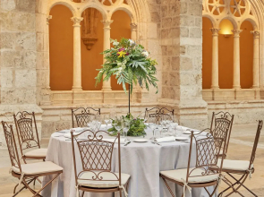 NH Collection Palacio de Burgos