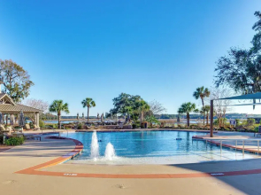 Waterfront Home on Dataw Island: Golf & Amenities!