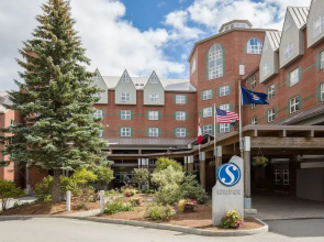Sugarloaf Mountain Hotel