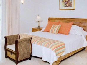 Schooner Bay 108 - Condo Chilterns