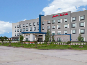 Hampton Inn & Suites Houston East Beltway 8