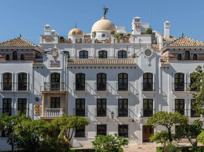 Silken El Pilar Andalucia Hotel