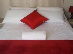 Ivory Inn Bed & Breakfast