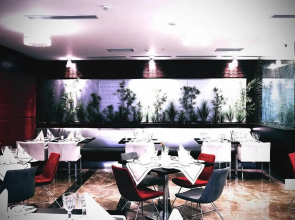 Demora Hotel