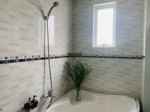 White Lotus Hotel Saigon