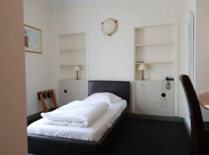 Malcot Hotel