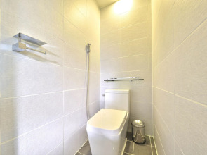 WITH U Hotel & Guesthouse