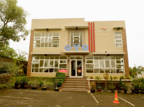 Tya Family Guest House Syariah