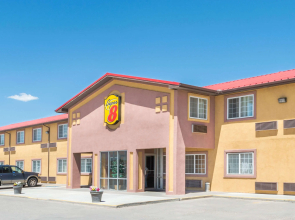 Super 8 By Wyndham Moriarty