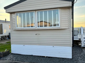 3 bed Stunning Caravan Situated nr Whitstable