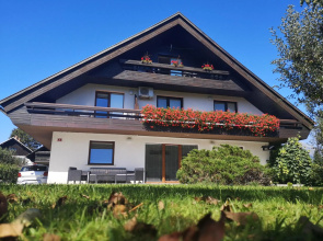 Jaka Apartments