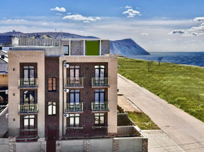 Boutique Hotel Sea & Mountains