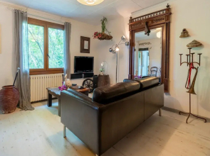 Majestic Holiday Home in Laroque With hot tub