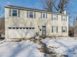 Pet-friendly Silver Spring Home: 2 Mi to Downtown!