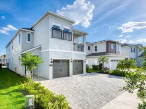 Luxury Villa at Encore Resort by LMC