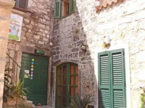 Apartments Mima Hvar