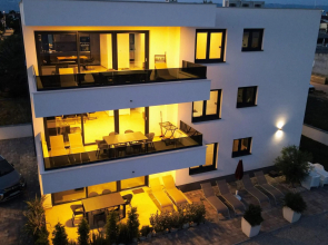 Dinary Apartman