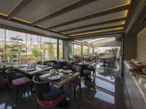 Yasmak Comfort Hotel