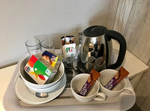 Ei8ht Brighton Apartments