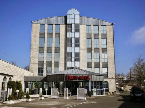 Stargaze Forum Hotel