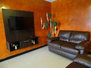 Jaco Costa Linda Condo