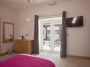 Mincombe Barn Bed & Breakfast