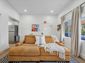 Casa Roselle 1 in Hollywood