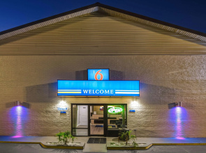 Motel 6 Dalton, GA