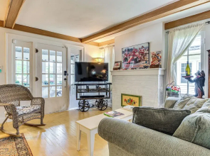 3 Blocks to Indy Motor Speedway: Home w/ Yard!