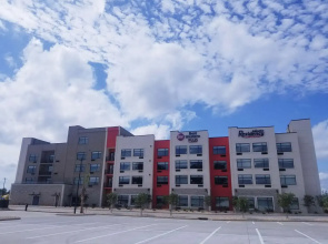 Best Western Plus Executive Residency Rigby's Water World Hotel