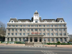 Dalian International Exchange Center