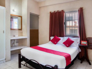 Hotel Vialmar by OYO Rooms