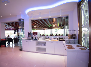 Loutsiana Hotel Apts