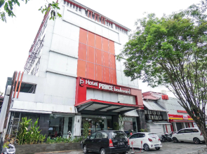 OYO 1318 Hotel Prince Boulevard