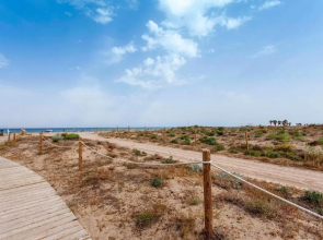 ApartUP Canet Beachfront House