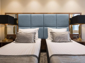 Спа- и конференц-отель V