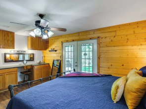 Granbury Home w/ Waterfront Deck: 5 Mi to Downtown