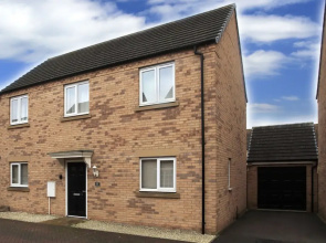 Beautiful 5 Bed Detached House - Sleeps 9