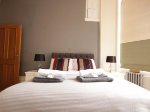 Land of green ginger apartment