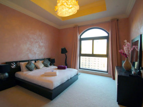 Fairmont Heritage Place, The Palm